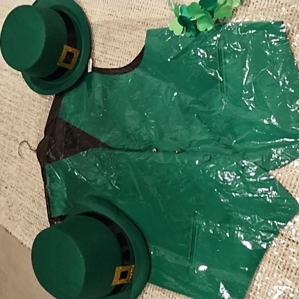 St. Patrick's day vest matching hats